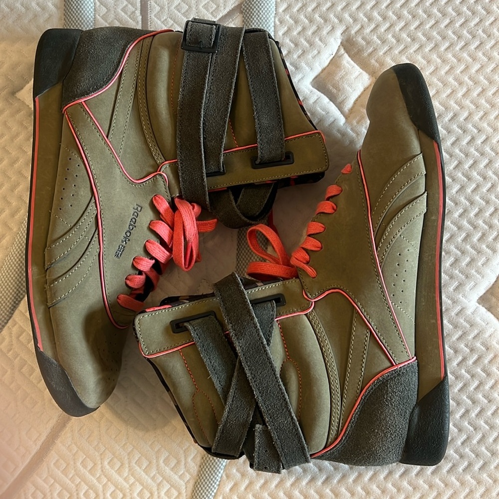 Reebok X Alicia Keys Dubble Bubble Freestyle green and pink high top 80s vintage